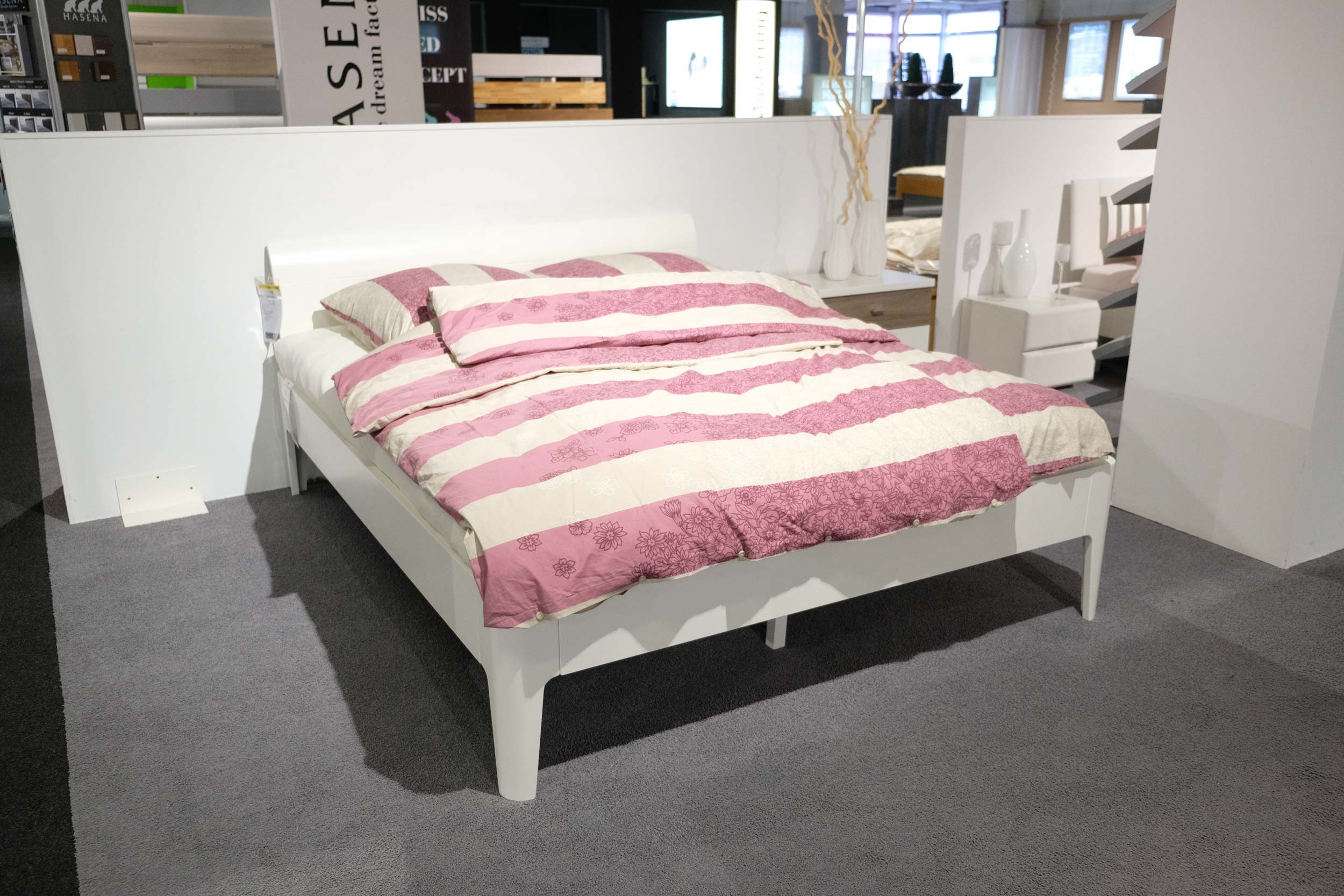 Bett  160 8080900042