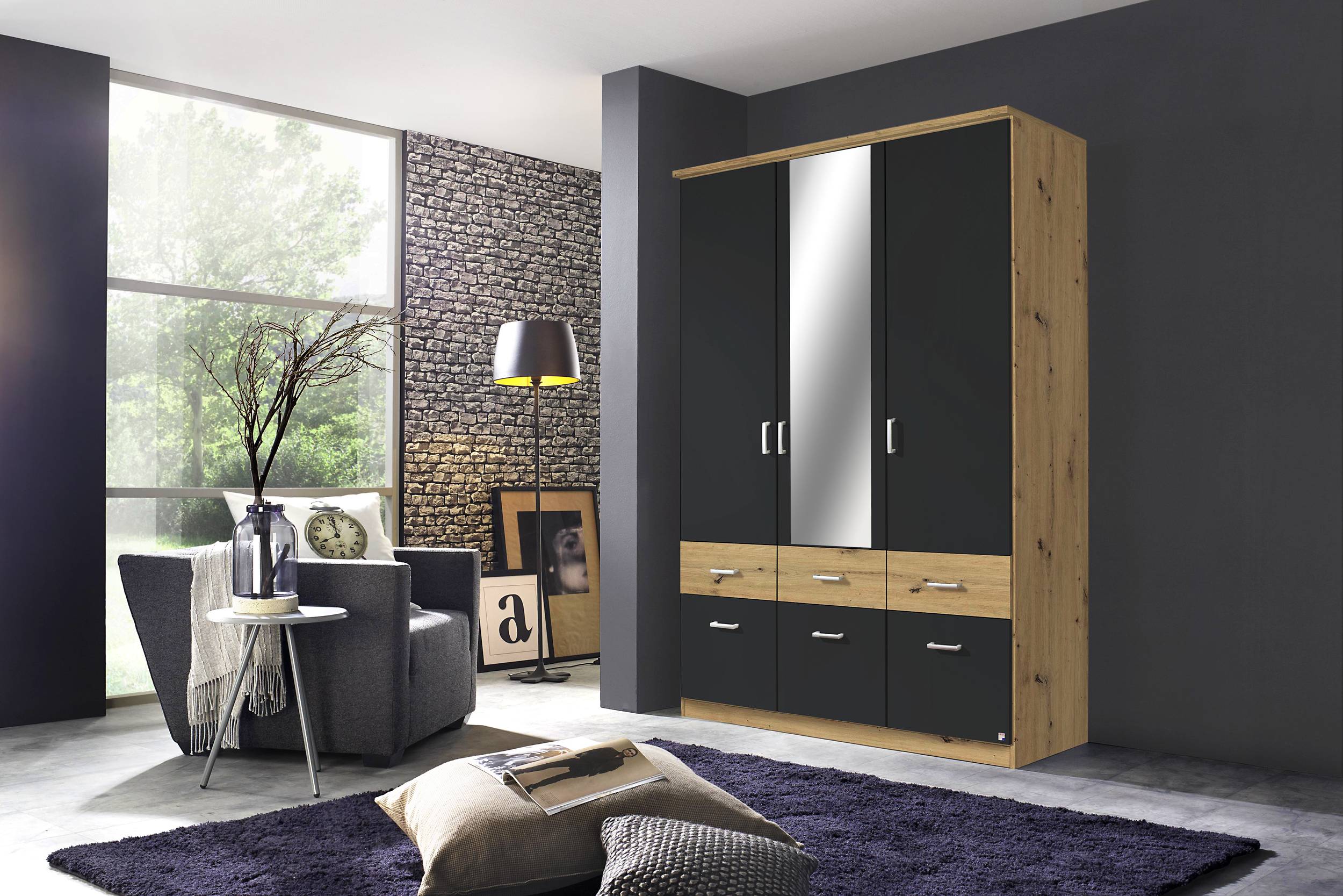 Drehtürenschrank mit Kranzblende 7013400171