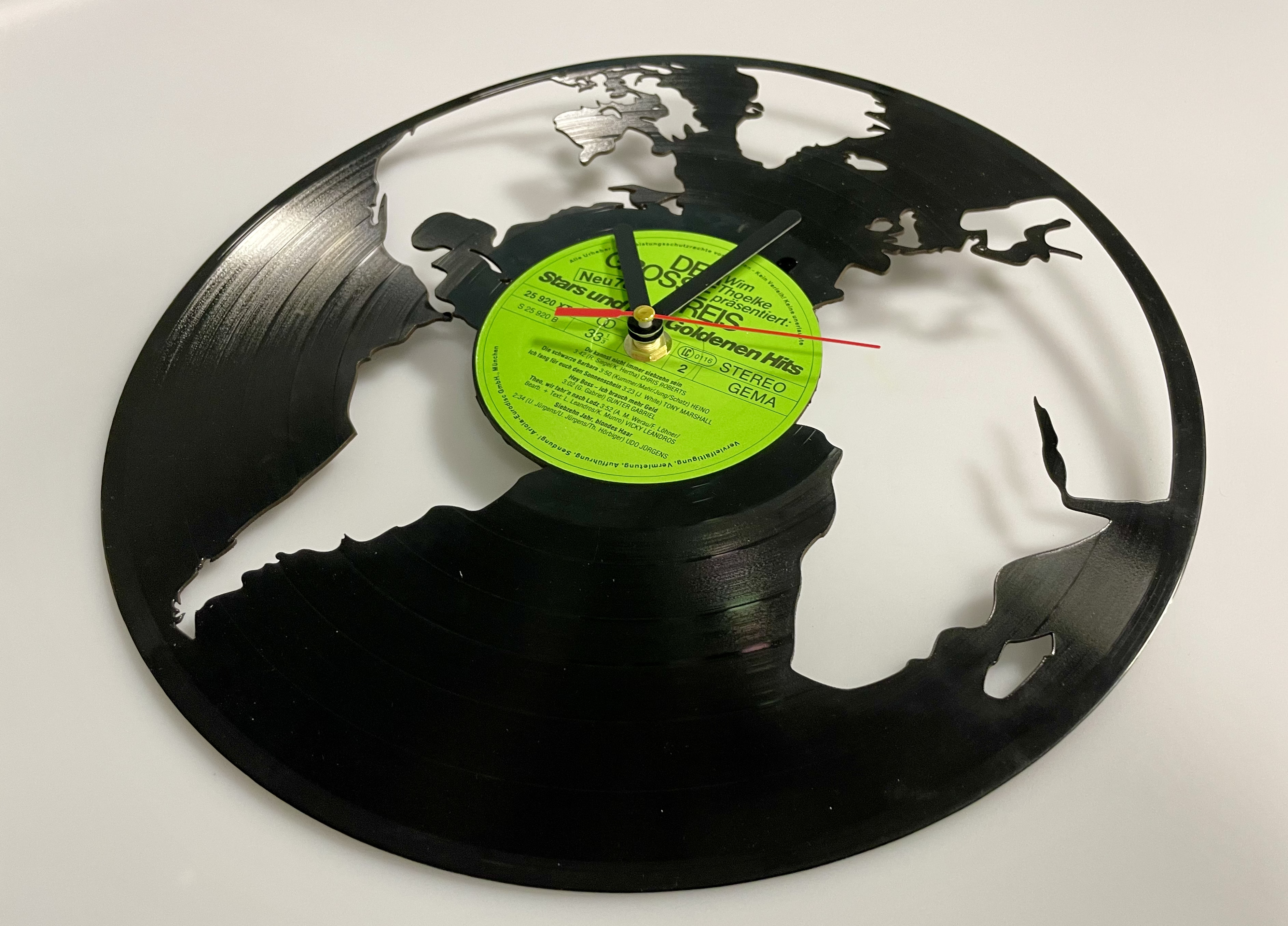 Wanduhr WORLD MAP VINYL [fabb37 LASER]