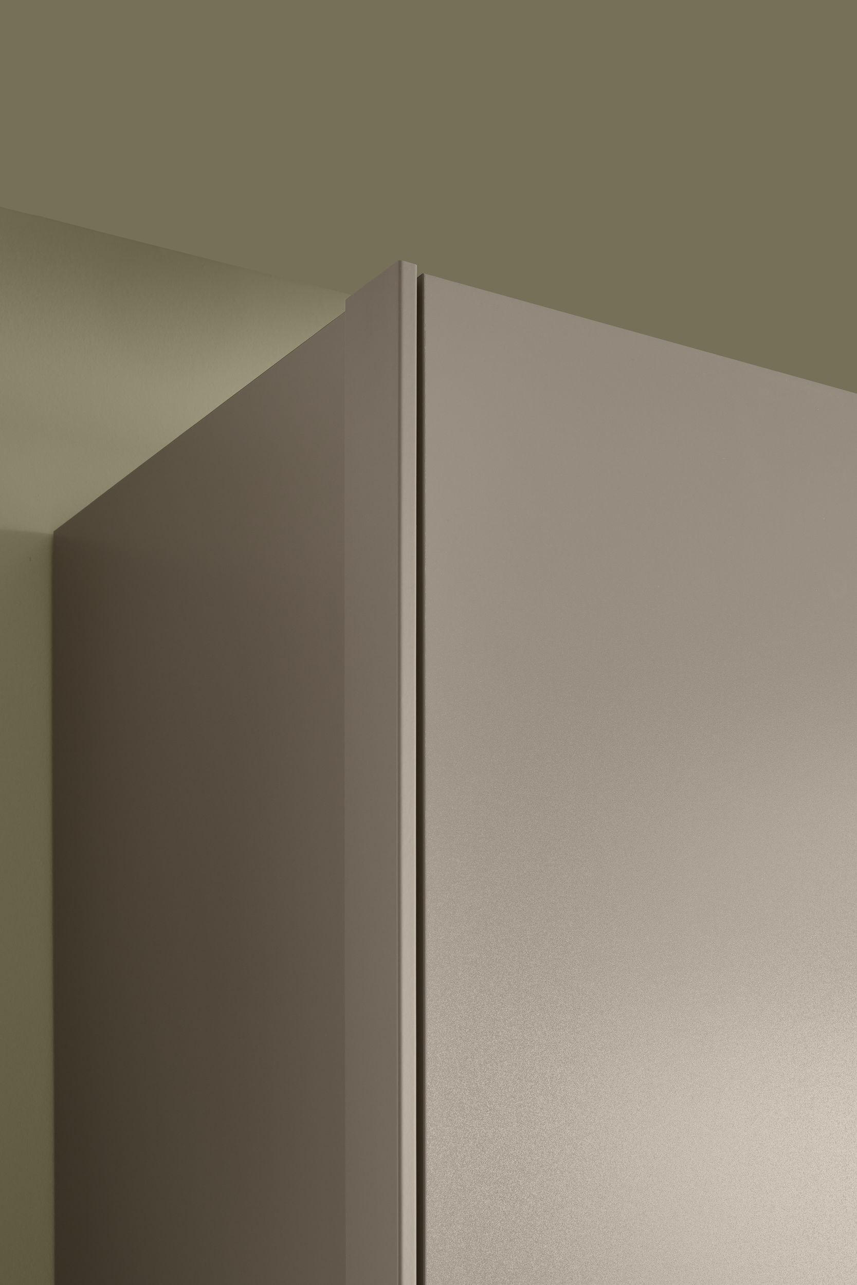 Drehtürenschrank 6-trg. 8115500001