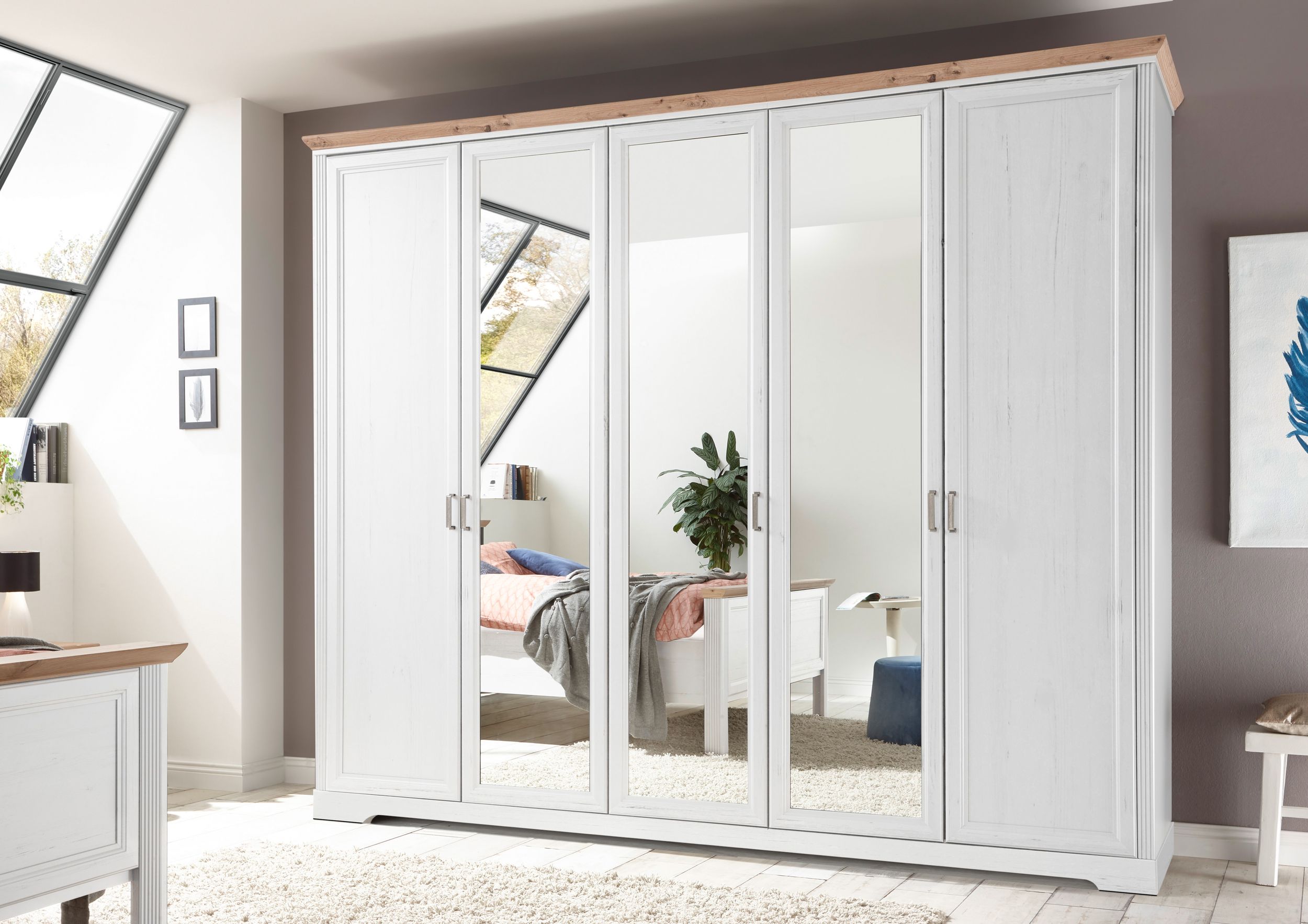 Drehtürenschrank 5-trg. 8111300014