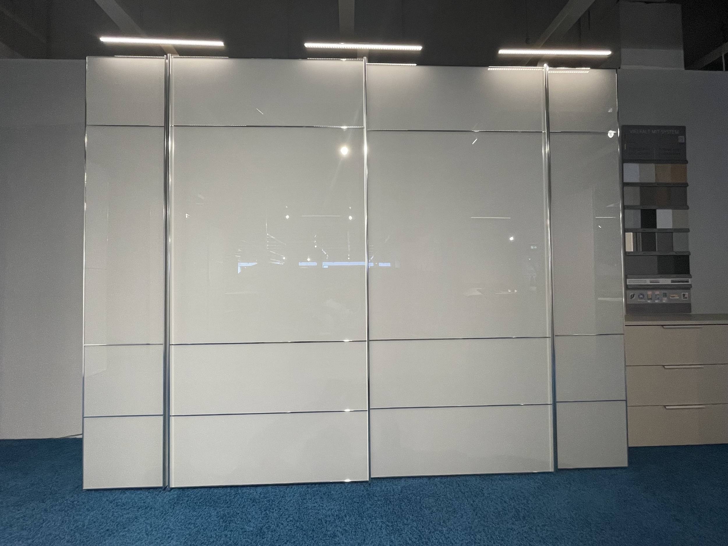 Schwebetürenschrank 7014100170
