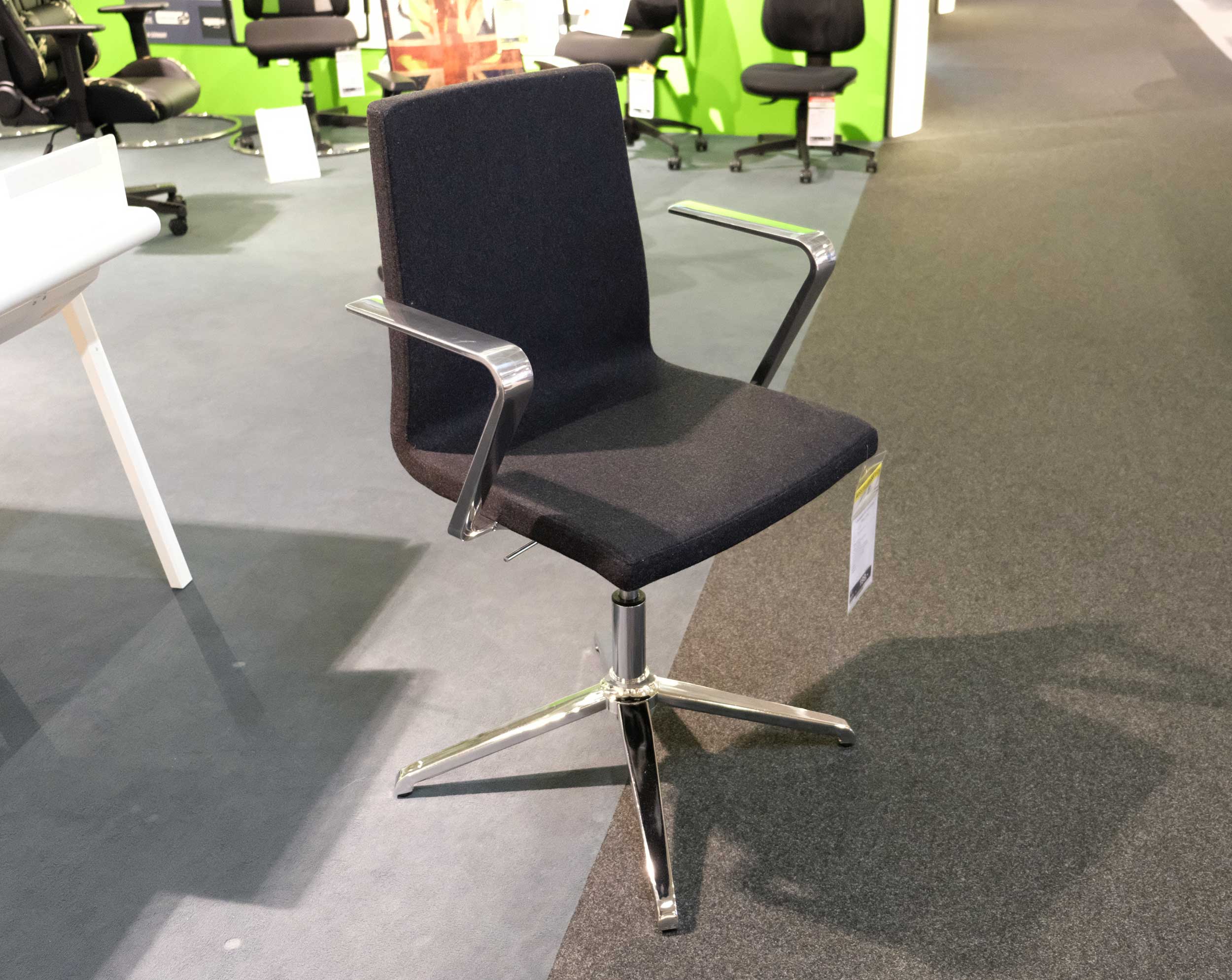 Drehstuhl mit Armlehnen  TIME CUBE [TOPSTAR]