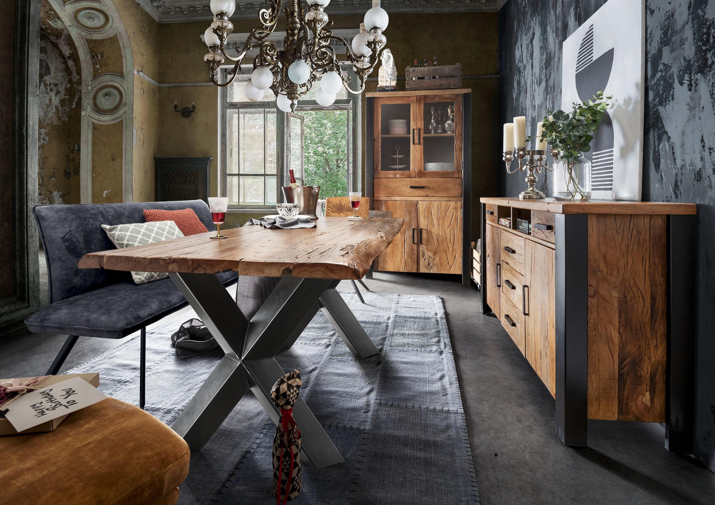 Vitrine CORINNA []
