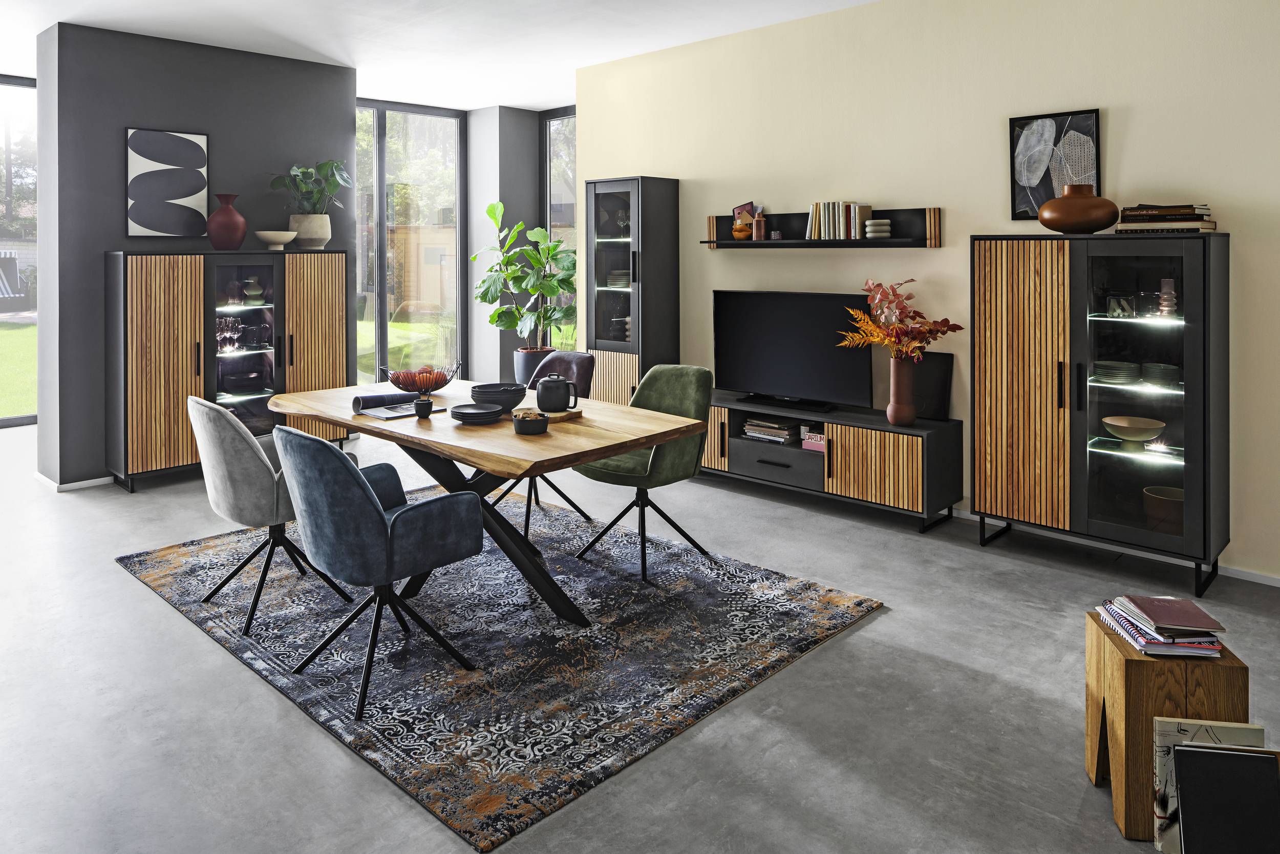 Vitrine schmal 7210400107