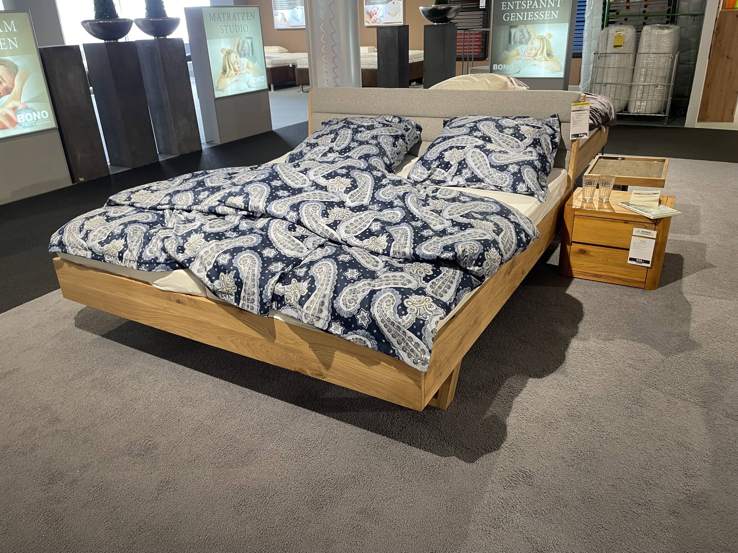 Bett mit Polsterkopfteil 8070600298