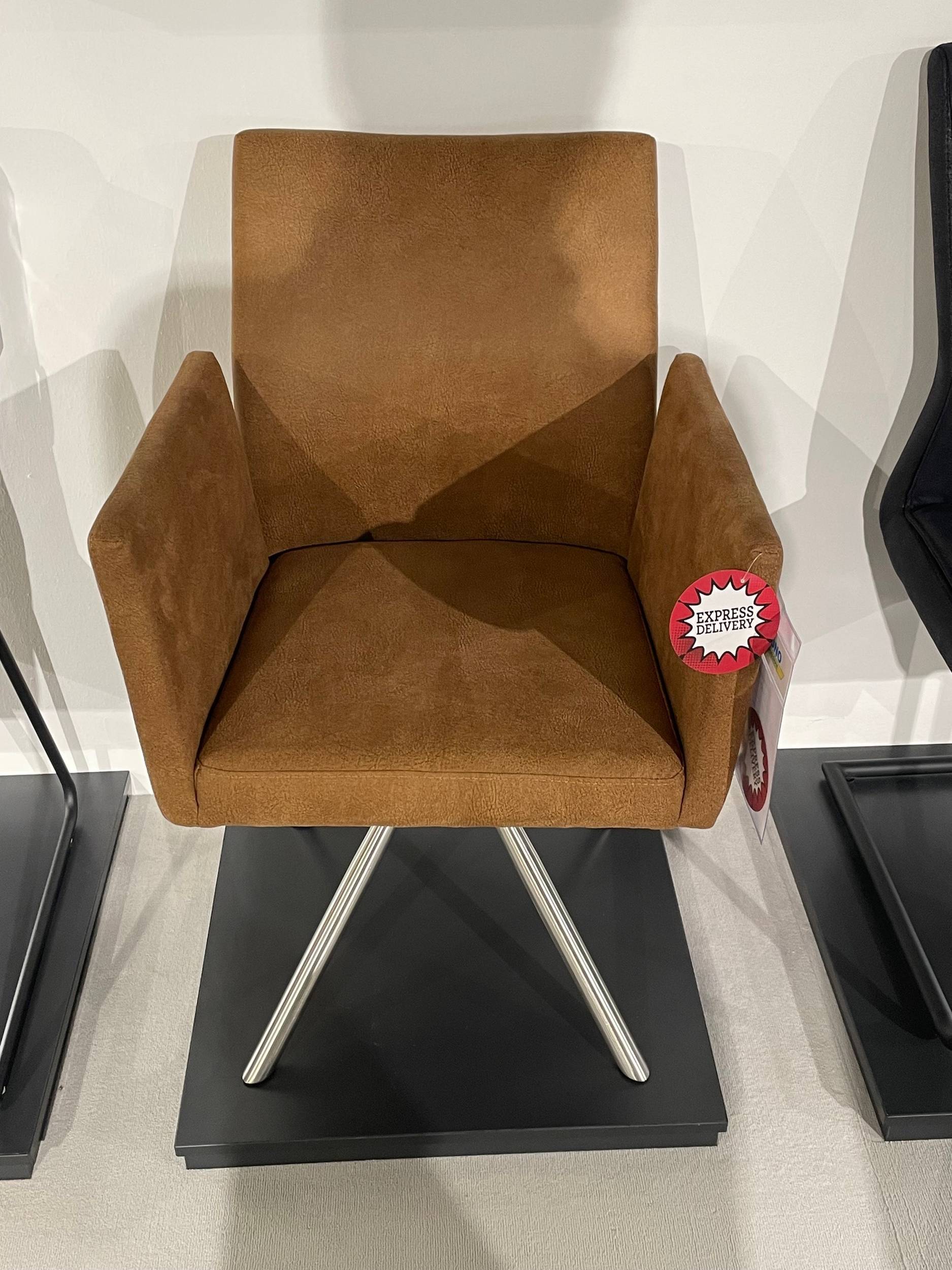 Armlehn-Stuhl 7050900173