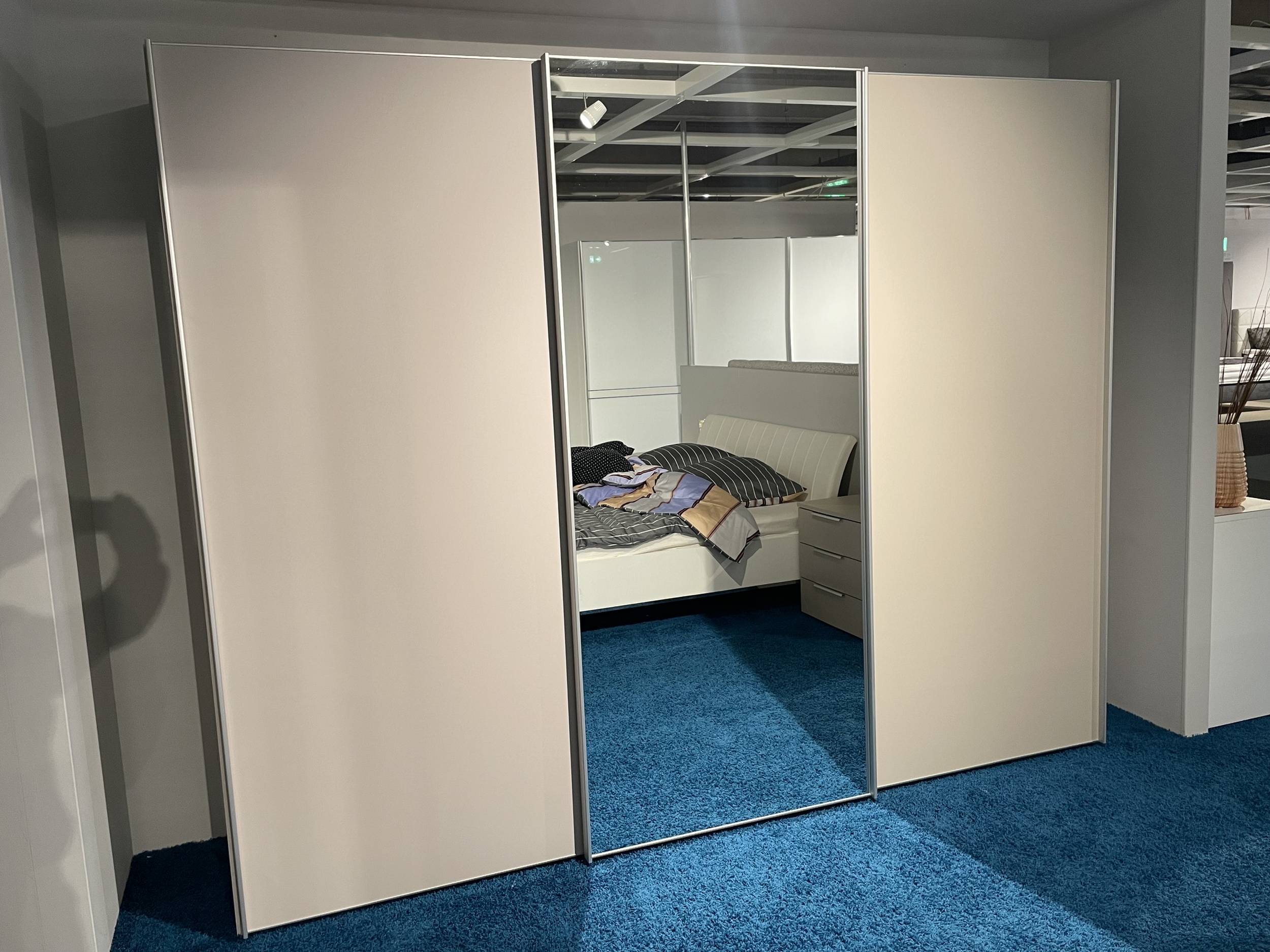 Schwebetürenschrank 7014100248