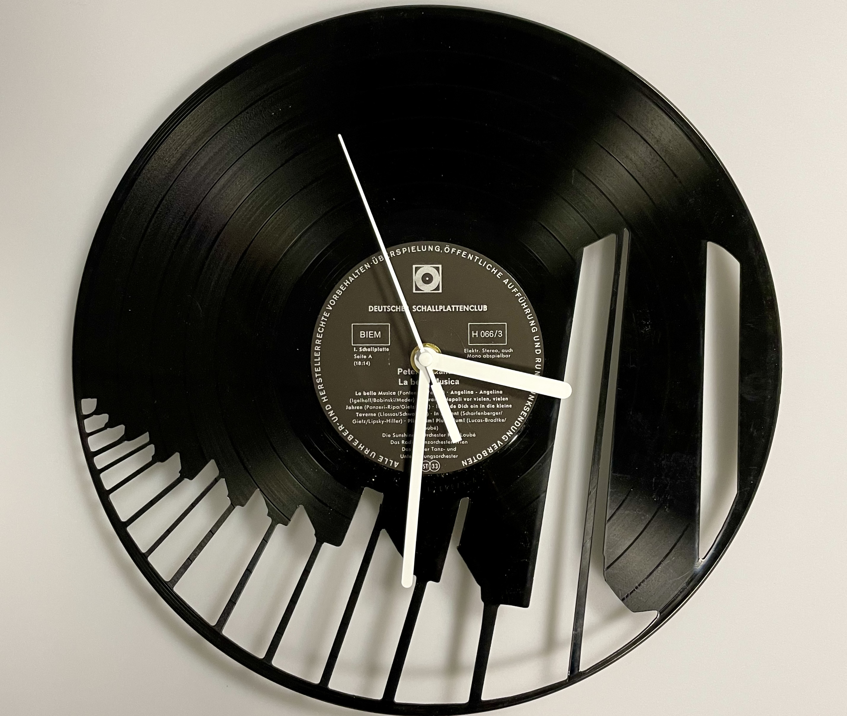 Wanduhr PIANO VINYL [fabb37 LASER]