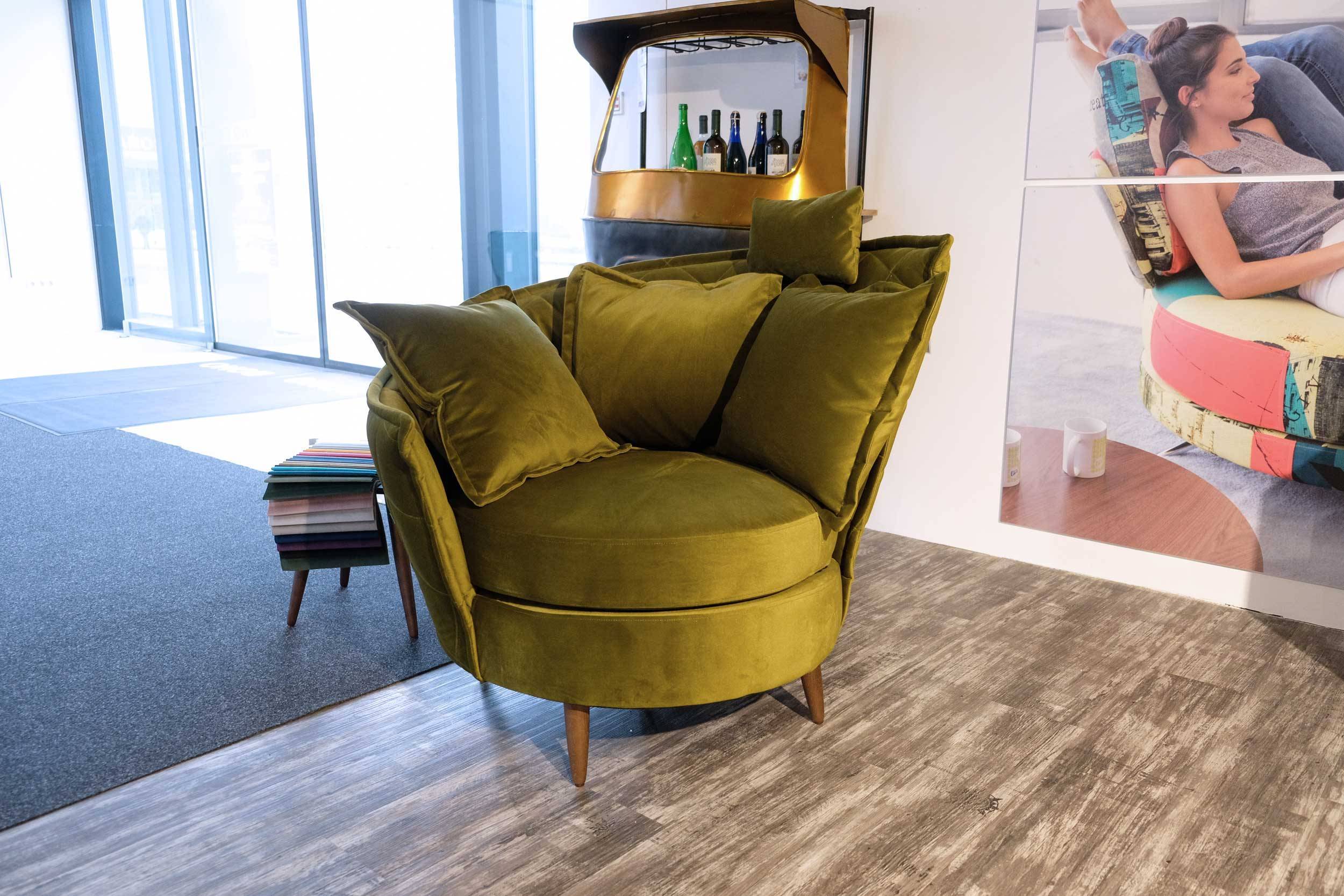 Armlehnsessel mit Hocker 8110900003