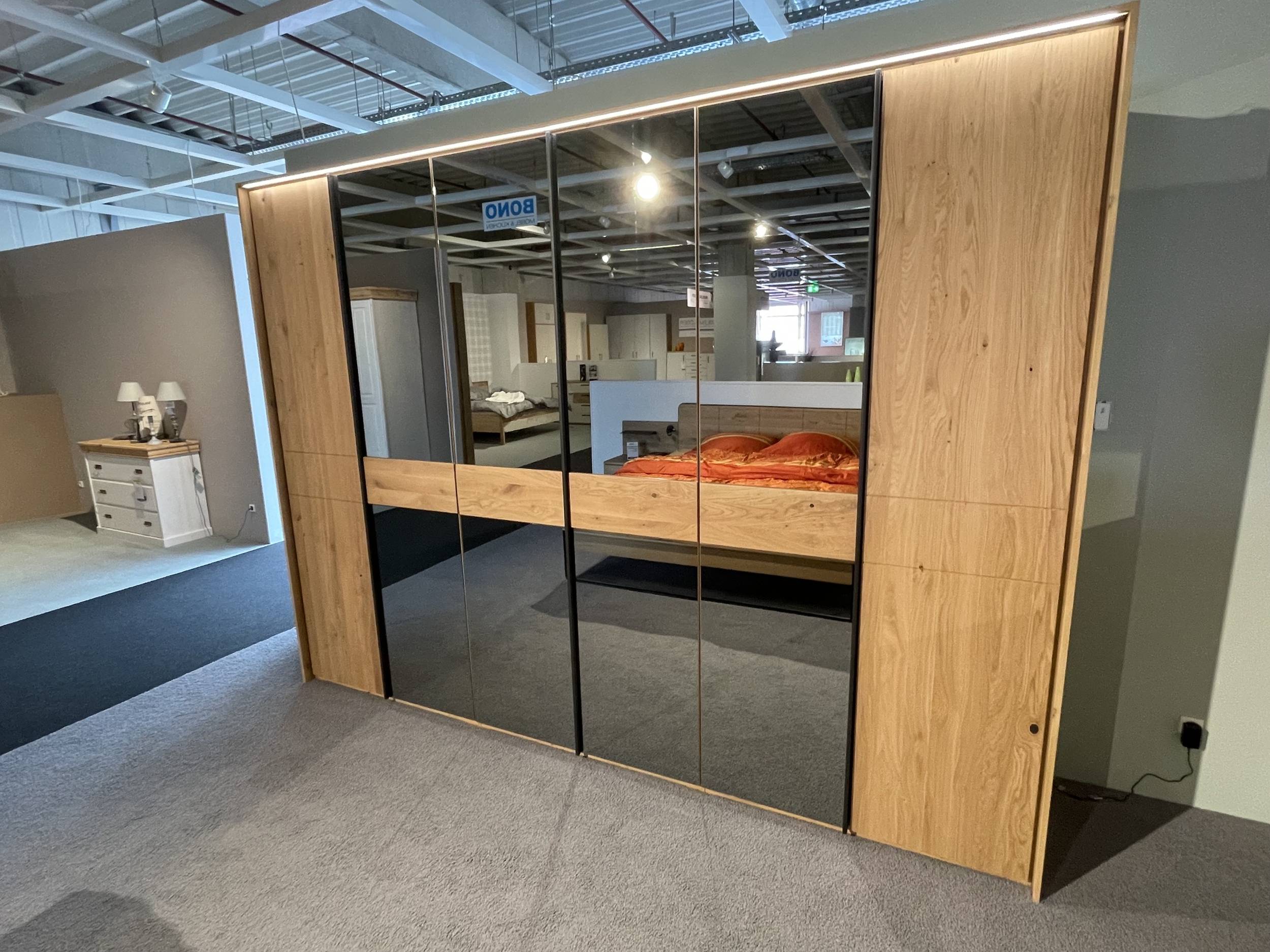 Drehtürenschrank 8108100165