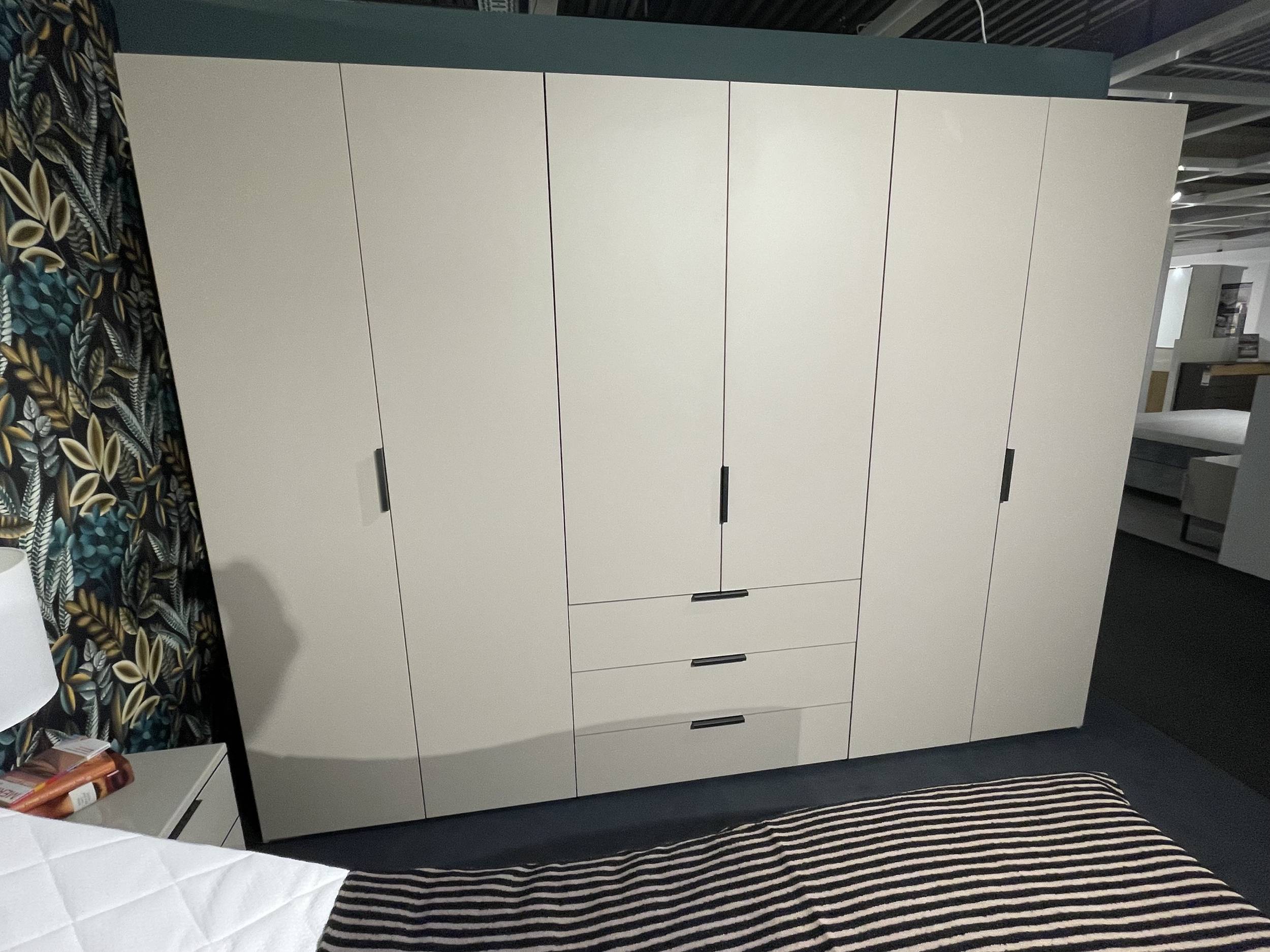 Drehtürenschrank 7014100259