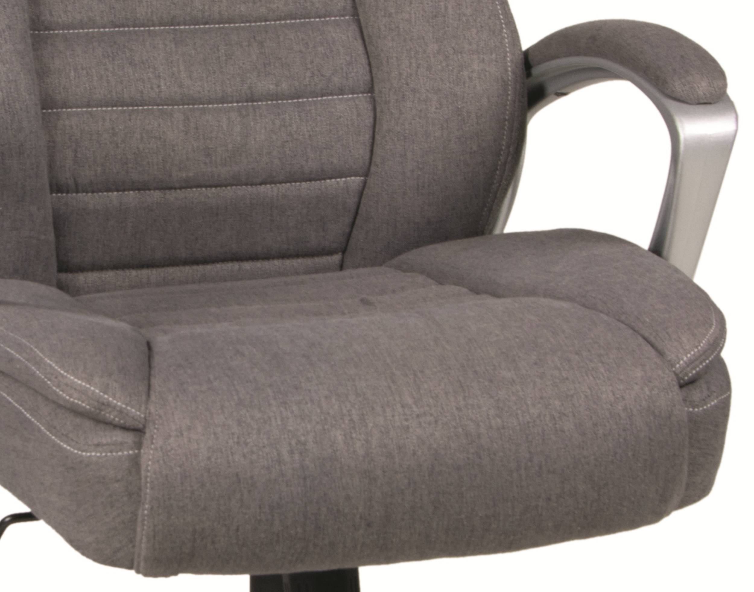 Drehstuhl   8106000004